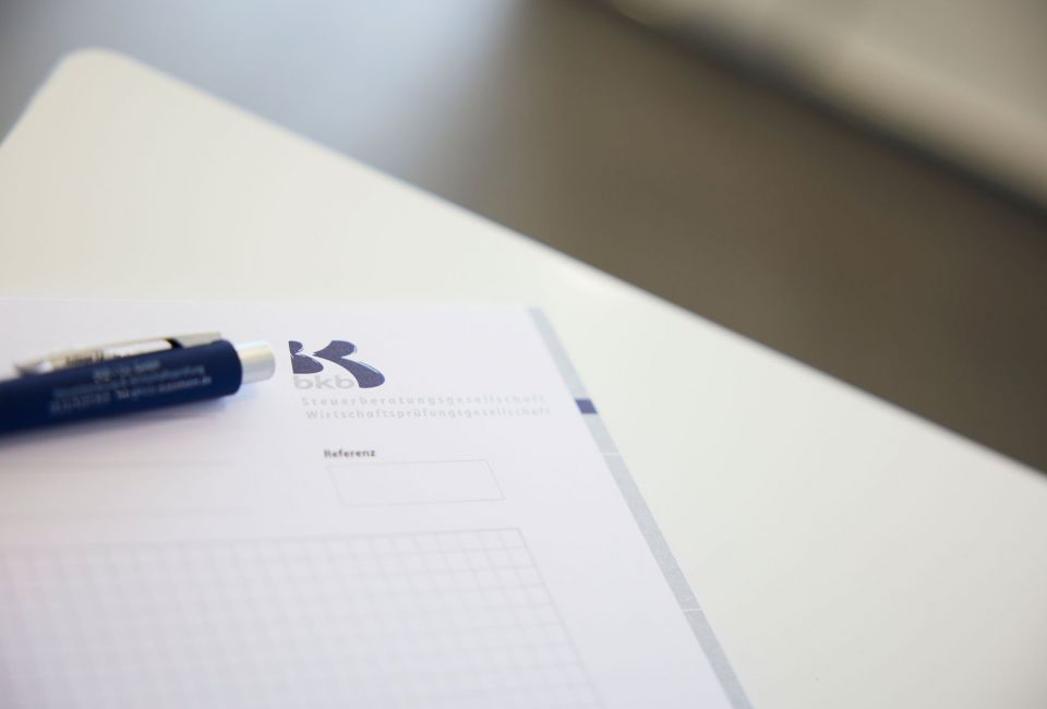 Schreibblock mit bkb-Logo
